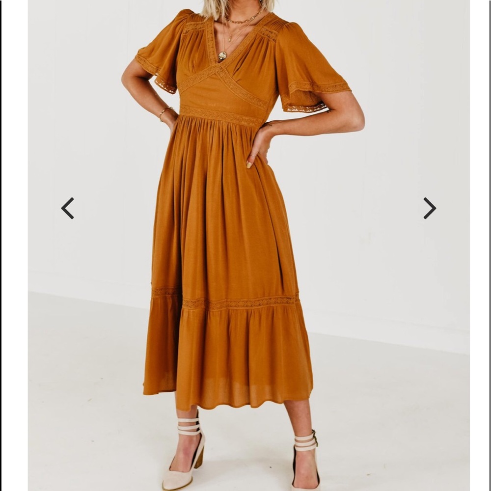 Domani Lace Inset Midi Dress